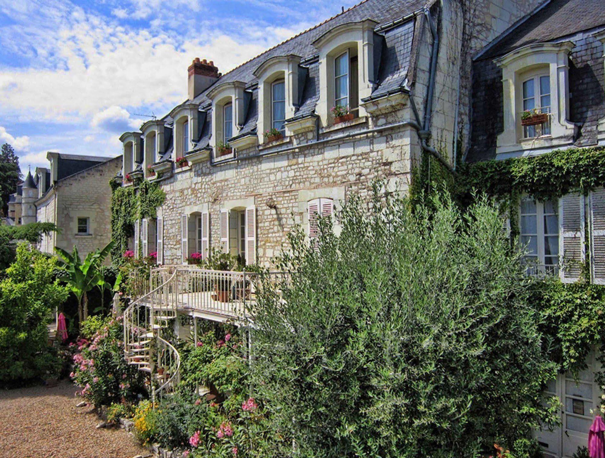 Hôtel Diderot Chinon Extérieur photo